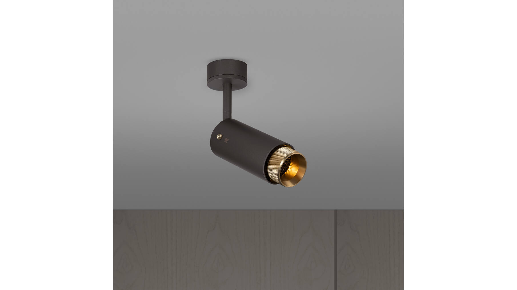 Exhaust Spot/Cross/Graphite/Brass