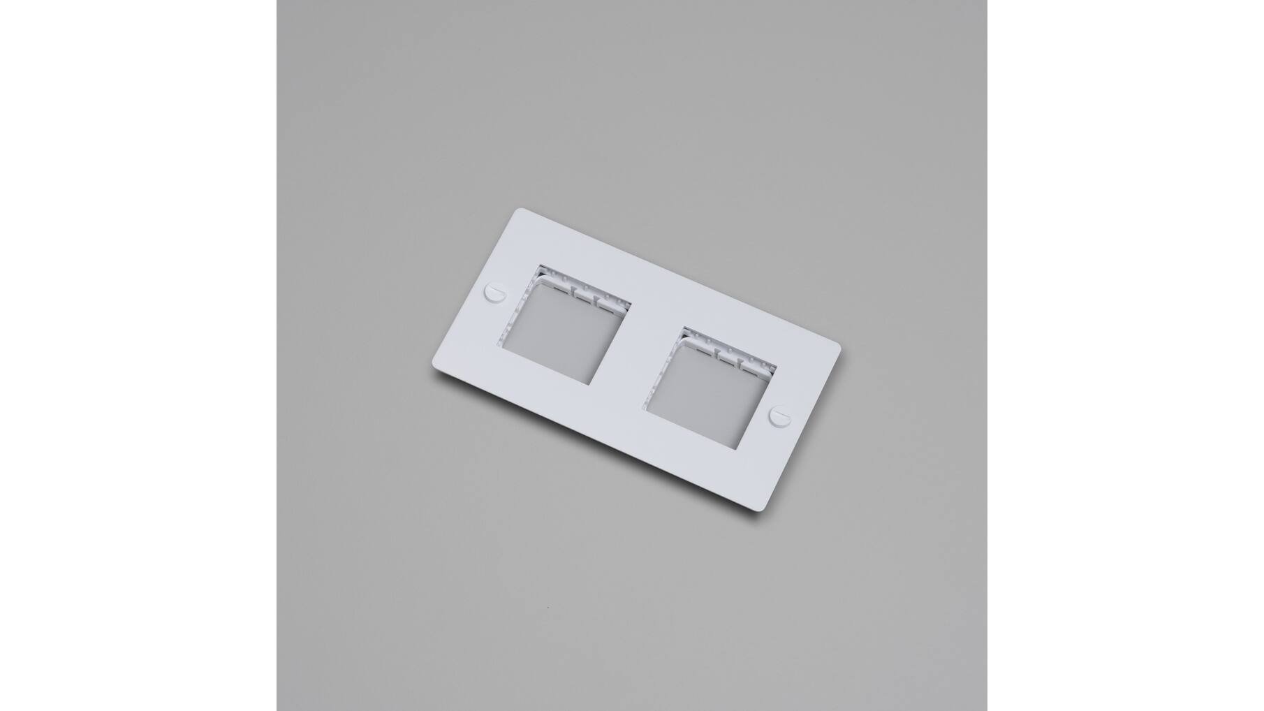 2G Wall Plate/Modules Only/White