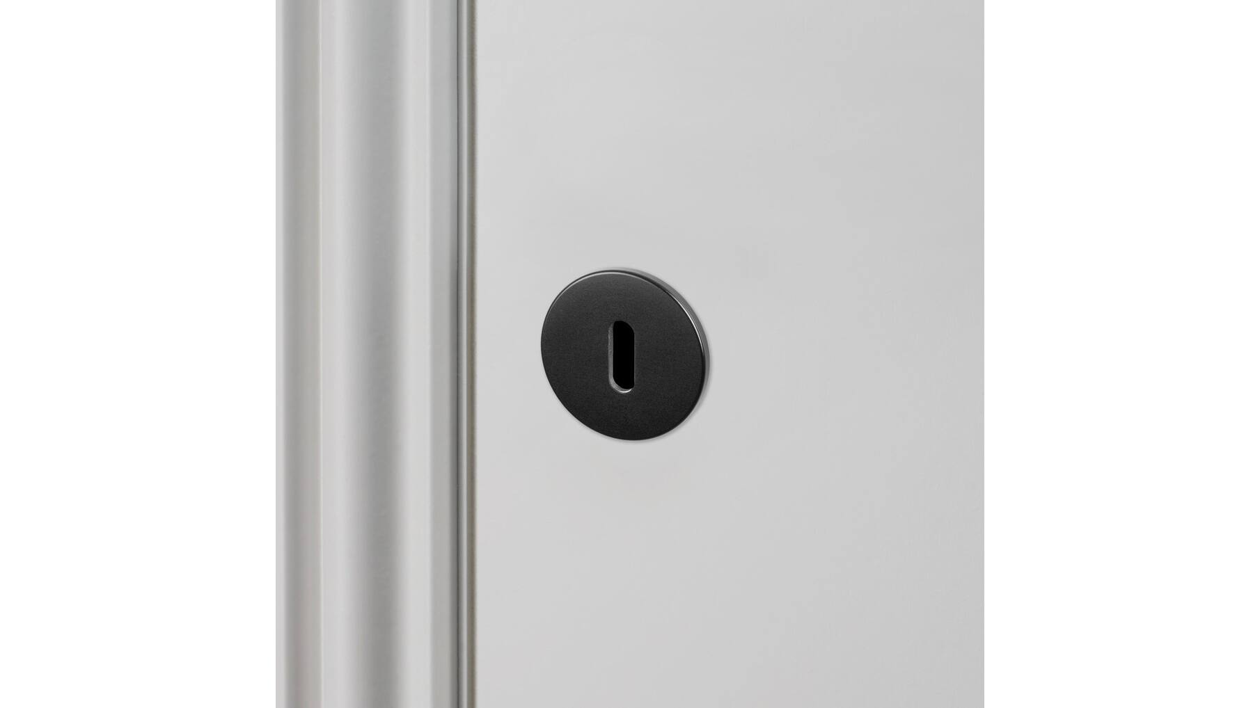 Escutcheon Plate/Traditional Profile/Black