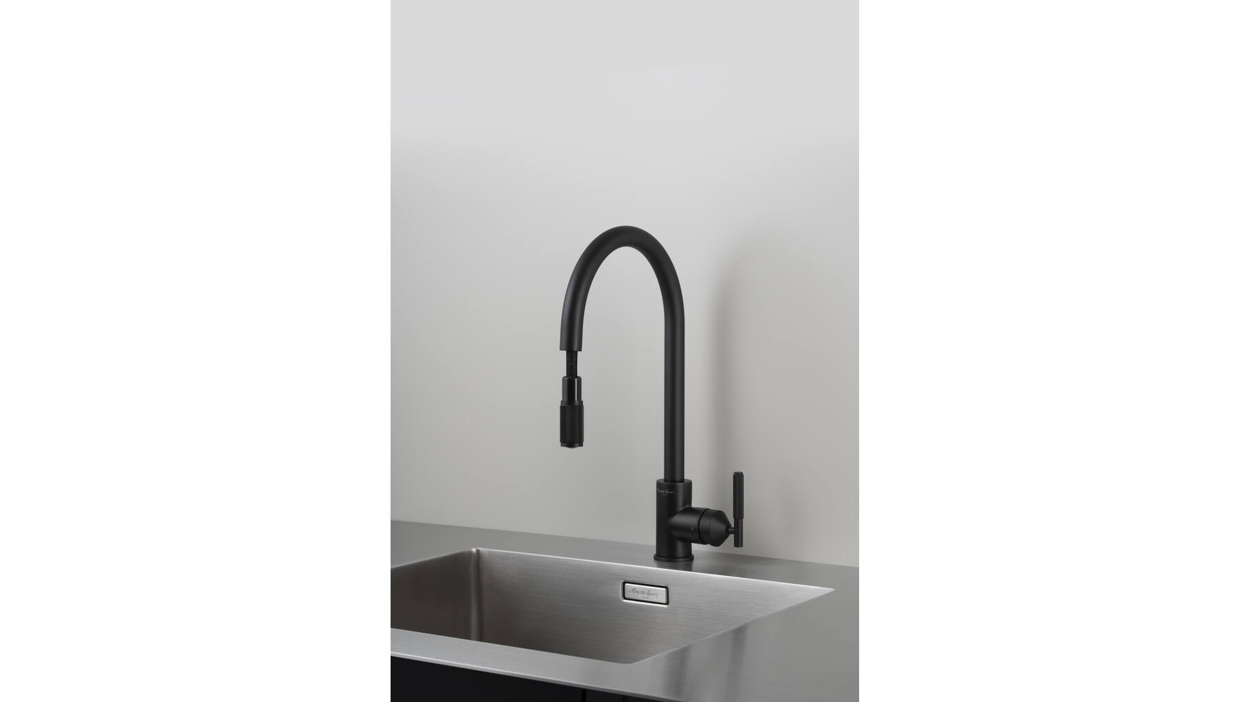 Type A Kitchen Tap/Linear/Mixer w/ Pull Out Spray
