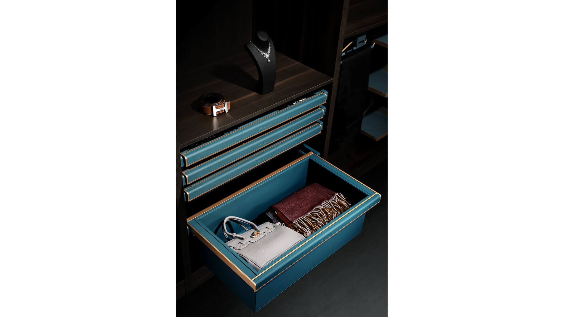 706054 B Series - Leather Clothes Basket (D) - 900mm, Brown