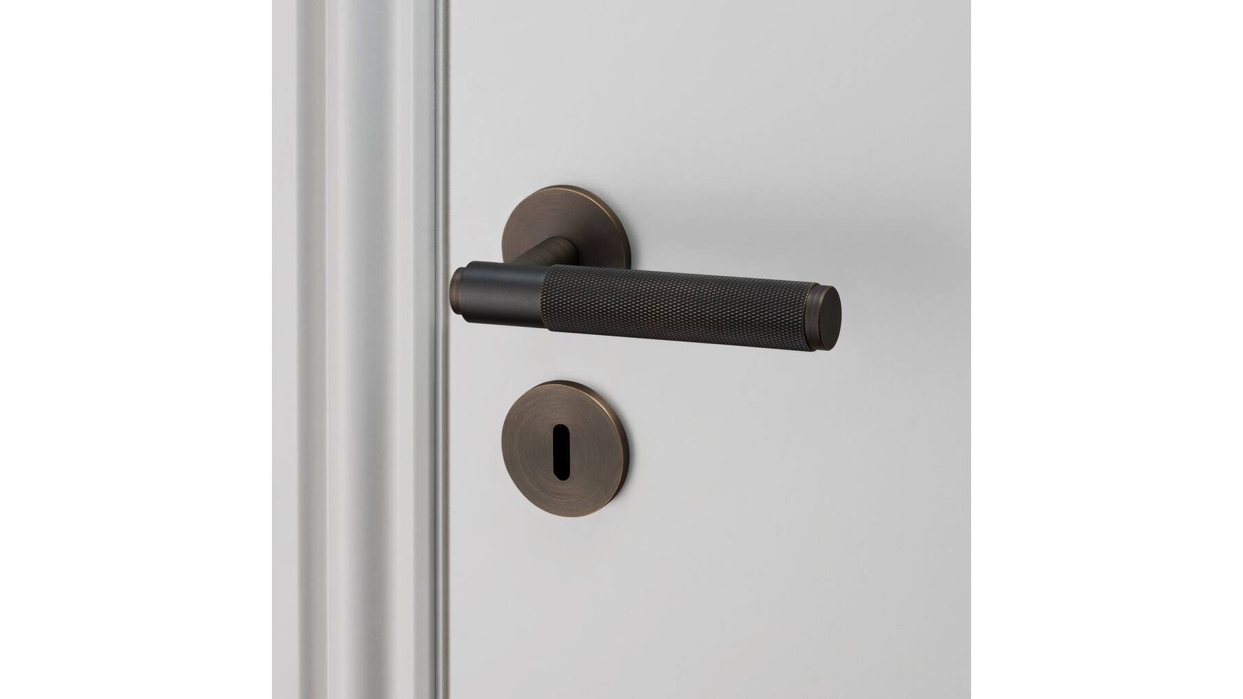 Escutcheon Plate/Traditional Profile/Smoked Bronze