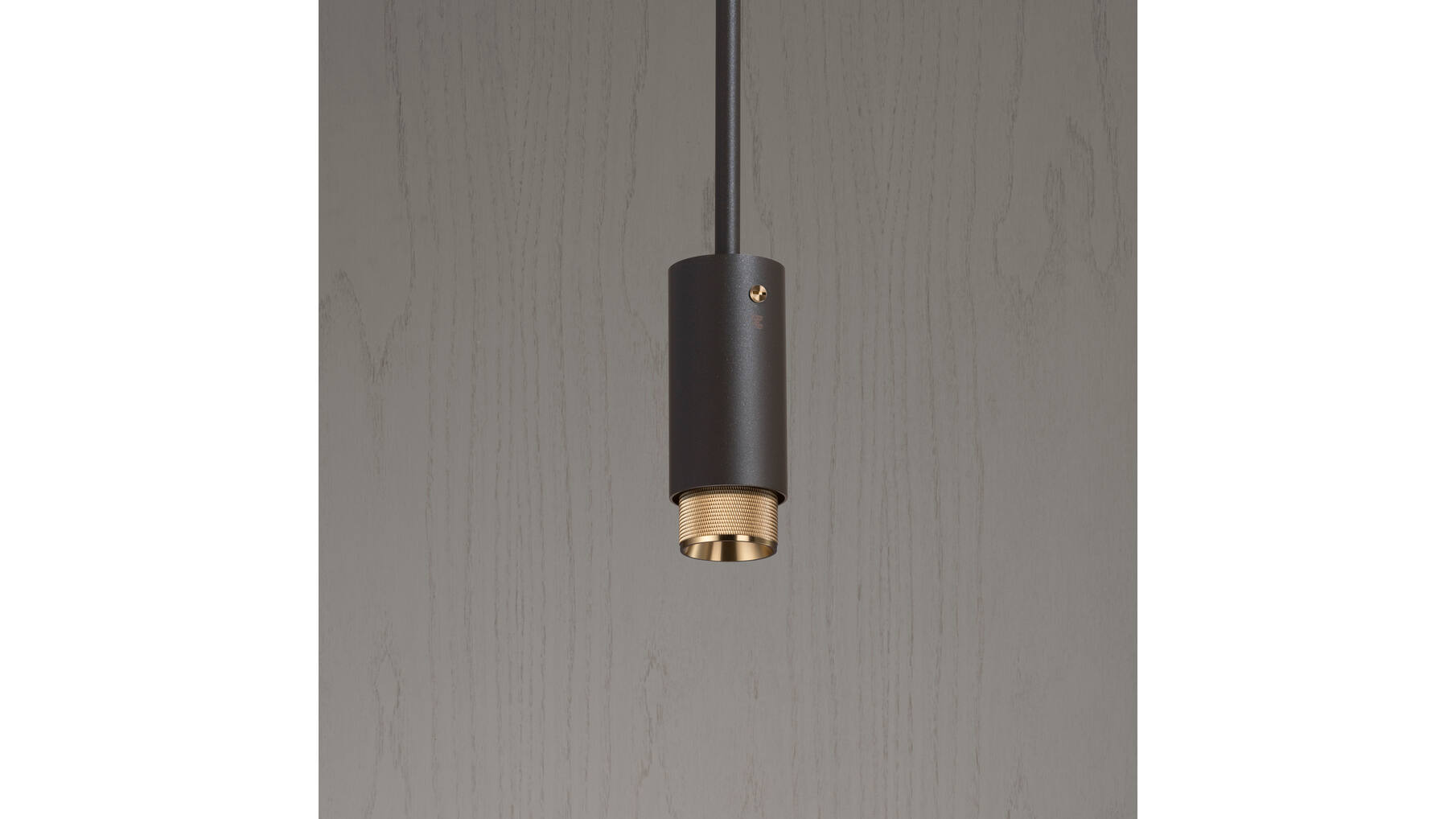 Exhaust Pendant/Cross/Graphite/Brass
