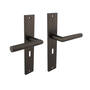 Deurkruk Bastian op schild 245x45mm sleutelgat 56mm