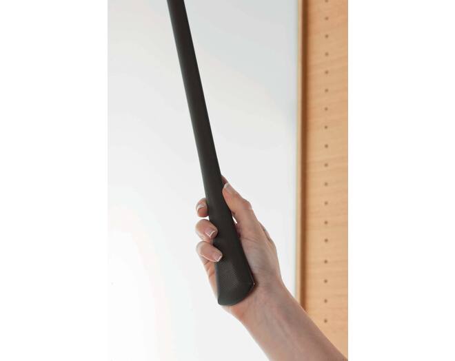 Garderobelift 440-610mm behuizing zwart, buis vernikkeld