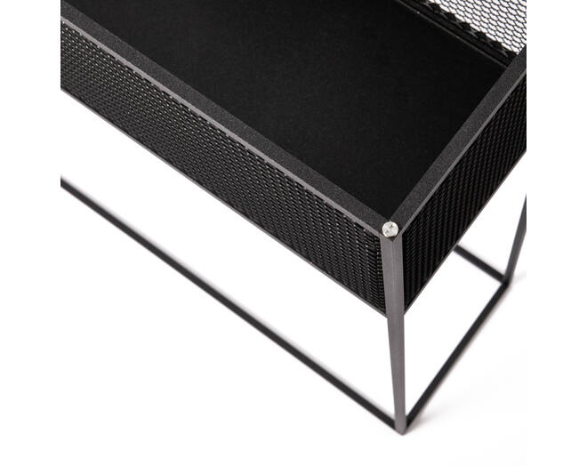 Meshed/Planter