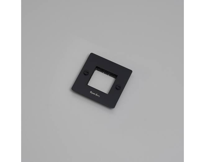 1G Wall Plate/w/out Infills/Black