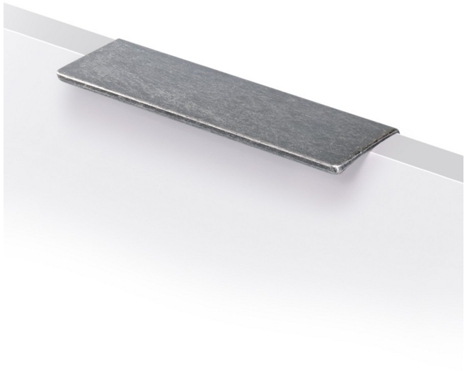 Greep SYNTHESIS oud tin 135x44x24, hartmaat 96mm