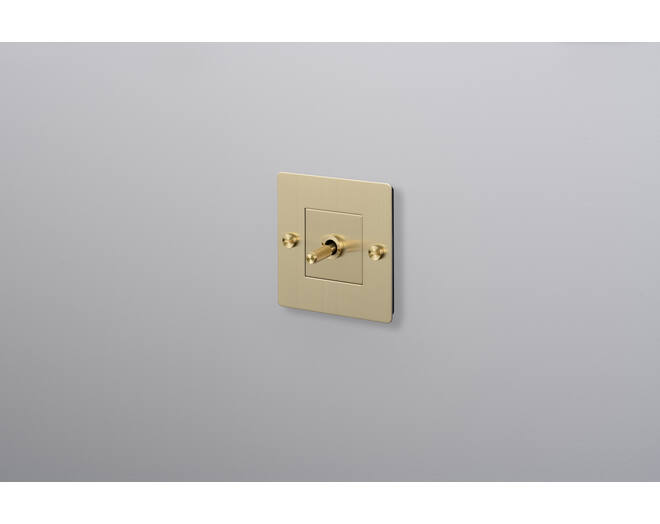 EU 1G Toggle Switch/w/out B+P Logo/Brass