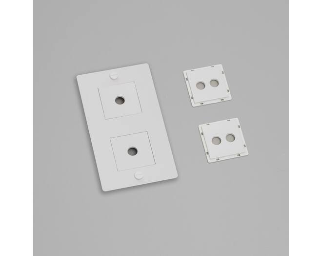 2G Wall Plate/Vertical/White