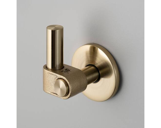 Hook/Cast/Brass