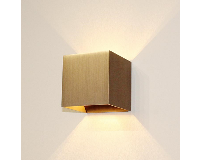 Wandlamp Madrid up/down LICHT BRONS