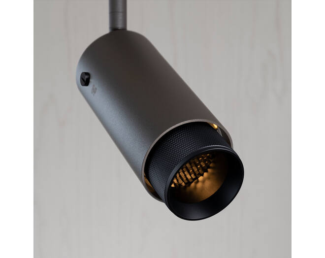 Exhaust Spot/Cross/Graphite/Black