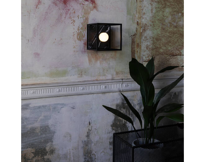 Punch Bulb Puck/E27 Dimmable/White Opaline/Glass