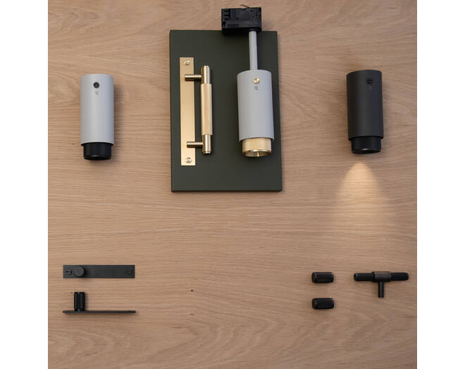 Exhaust Surface/Cross/Stone/Brass