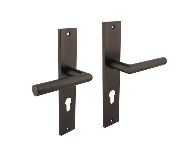 Deurkruk Bastian op schild 245x45mm PCgat 72mm