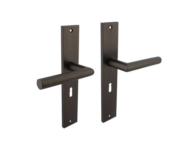 Deurkruk Bastian op schild 245x45mm sleutelgat 56mm