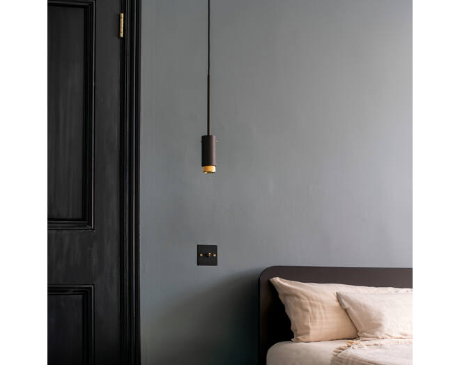 Exhaust Pendant/Cross/Graphite/Brass