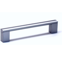 Greep 16x204mm RVS look hartmaat 192mm, met platte voetjes
