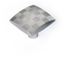 Knop CHESS  nikkel gesatineerd 34x34mm
