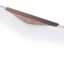 Greep LIPS rustiek koper 320x45mm, hartmaat 224mm