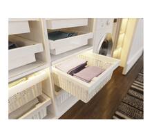 Garderobemand rotan 600 mm SOFT-CLOSE, Wit