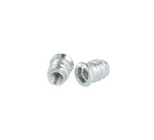 Rampabus met rand M8/10 x 17mm staal verzinkt SW8